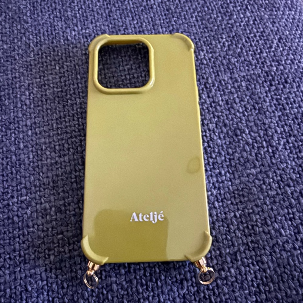 COPY - Atelje Pistachio color 13 Phone Case
